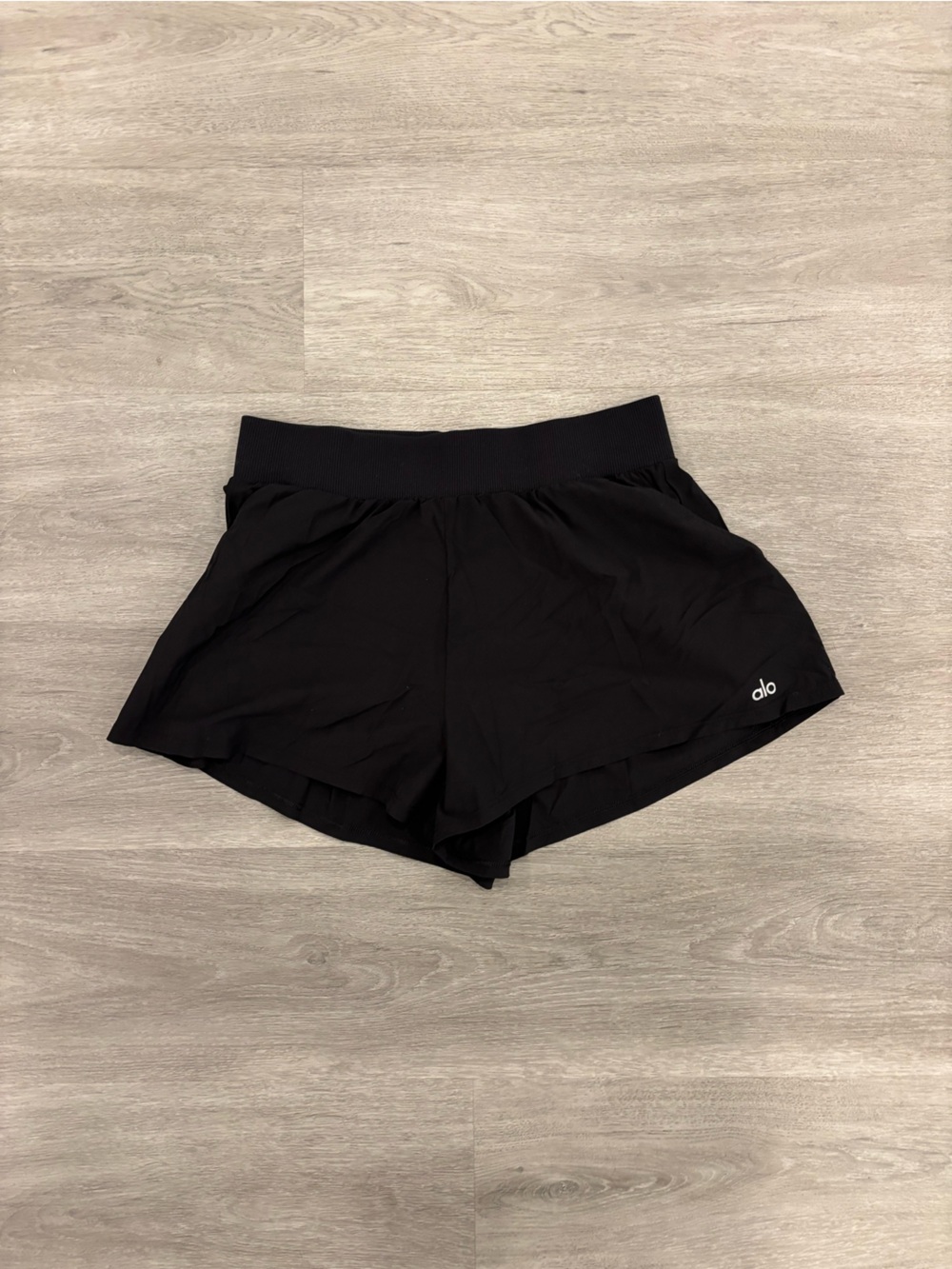 NEVER WORN LIMITED EDITION Sencurry ALO Yoga Black Athletic Shorts